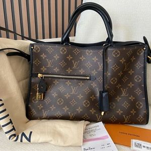 Louis Vuitton, authentic Popincourt MM handbag w/ receipt